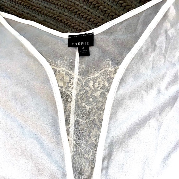 Lace Statement Shirt - Picture 3 of 3